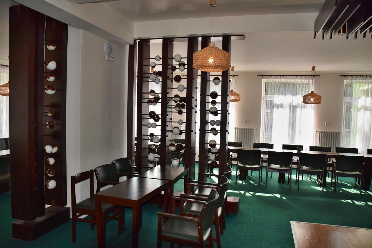 Hotel Forestyma Hodonín Exterior foto
